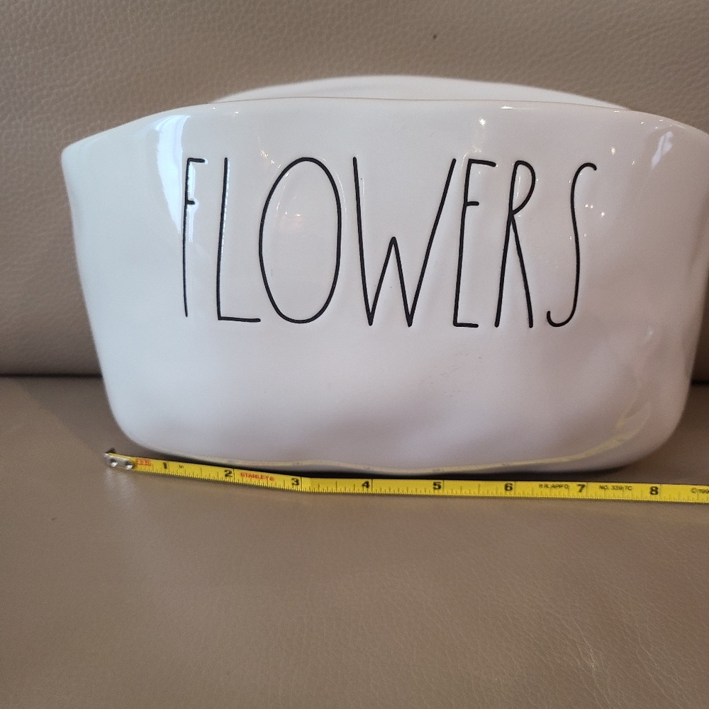 Rae Dunn Flowers Planter - Picture 4 of 4